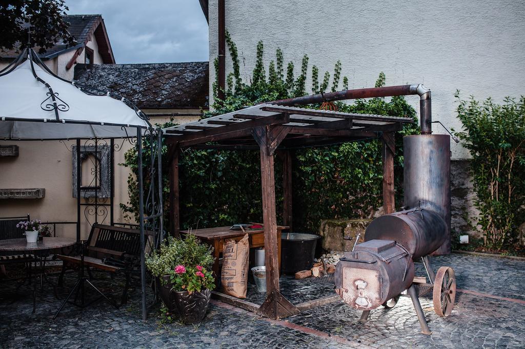 皇冠餐厅及酒店 Löhnberg 外观 照片