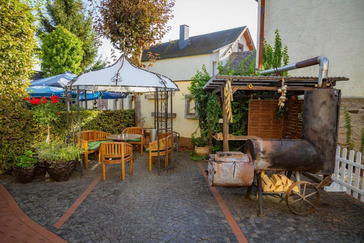 皇冠餐厅及酒店 Löhnberg 外观 照片
